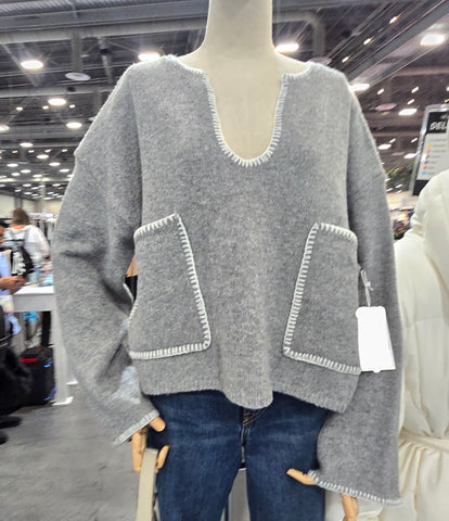 BLU121 - GREY SWEATER