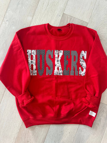 HFL109 - PATCHWORK RED CREW