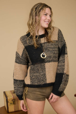 BLU144 - CHECKED SWEATER -