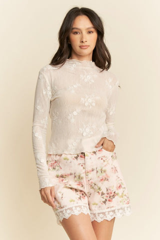 DAV125 - L/S CREAM LACE TOP