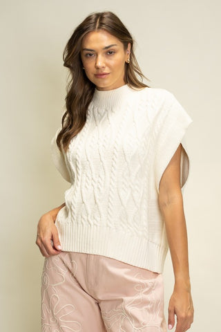 HAY110 - CREAM TURTLE NECK SWEATER