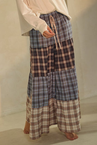 ODD107 - CURVY PLAID FLOWY PANTS