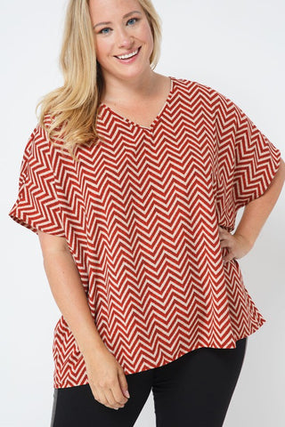 VOL102 - CURVY VNECK TOP