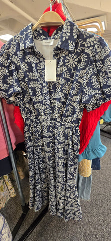 GEE115 - NAVY DRESS LEAF PRINT -